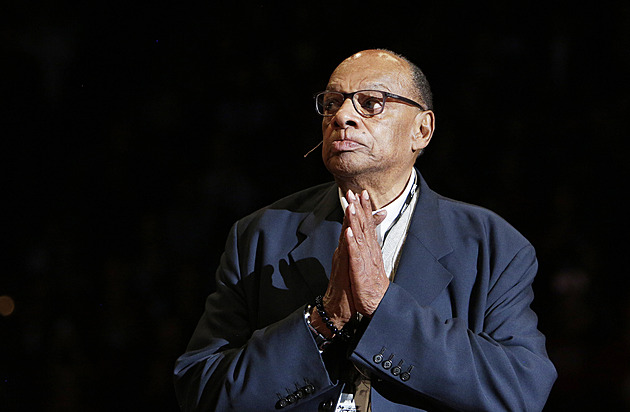 Zemřel muž, co dohodl Jordanovi smlouvu s Nike. Byl požehnáním, napsala legenda
