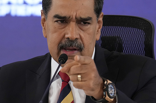 Venezuela vyslala stíhačky nad americkou loď, posílí obranu. USA mluví o provokaci