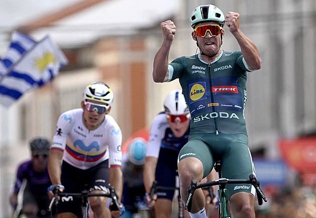 Pedersen konečně uspěl, na Vueltě slaví z úniku. Vidět byl i Otruba