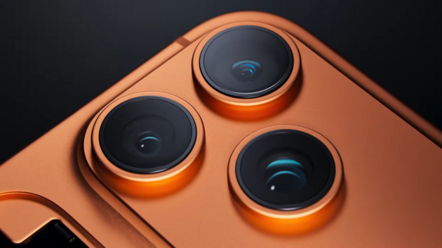 Apple odhalil nejtenčí iPhone a špičkové modely v zářivých barvách