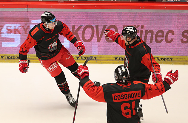 ONLINE: Pokračuje extraliga. Olomouc vede nad Třincem, Pardubice čeká Hradec