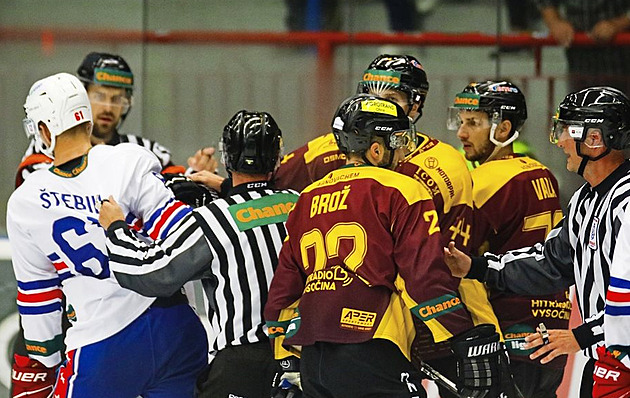 Slávisté uspěli ve Zlíně, nováček z Tábora porazil favorizovanou Jihlavu