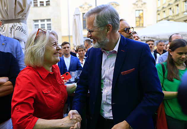 Žijeme v nebezpečných časech, vyjádřila Vašáryová v Brně podporu Fialovi