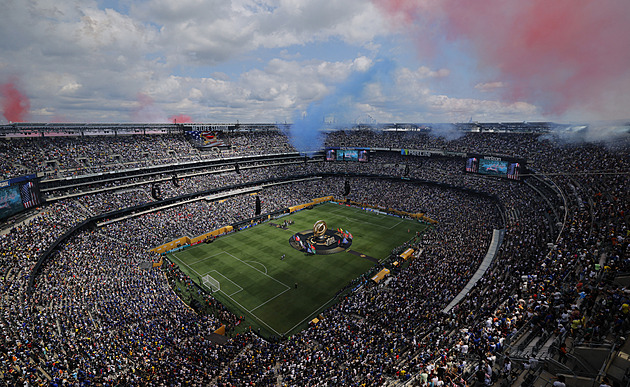 Budou se hrát evropské ligy v zámoří? UEFA vyčkává, do diskuzí zapojí i fanoušky