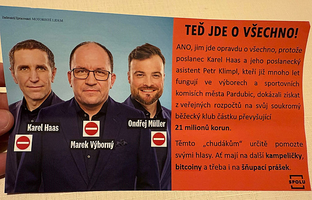 Vypadají jako od SPOLU, ale nejsou. Lidé dostali do schránek falešné letáky