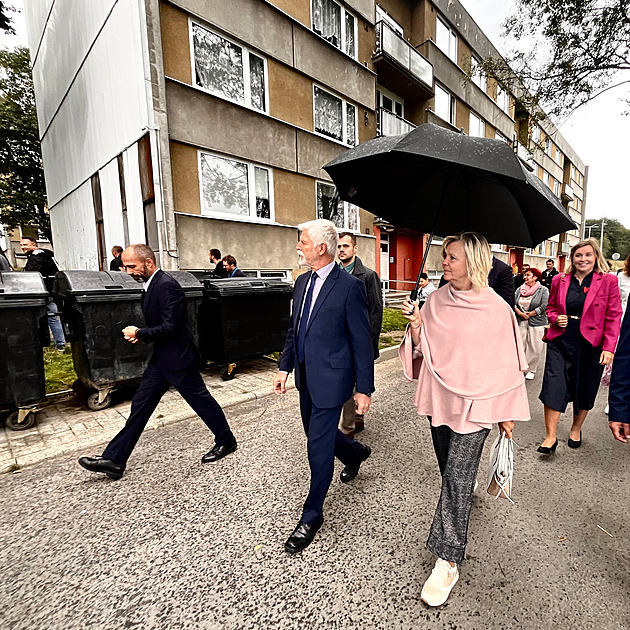 Musíme je dostat do standardního režimu, řekl Pavel k lidem ve vyloučené čtvrti