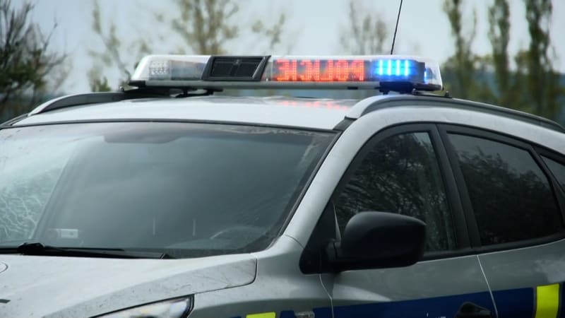 Tři nehody blízko sebe uzavřely D1 u Prahy: Bouralo 11 aut, zřejmě šlo o řetězovou reakci