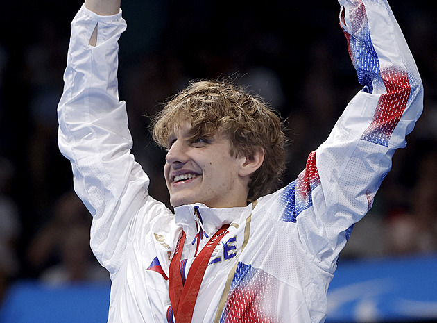 Plavec Kratochvíl začal MS výhrou, Koupilová brala v Singapuru stříbro