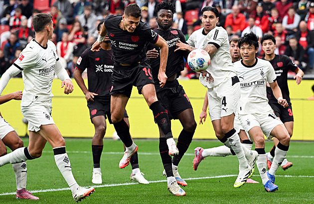 Schick byl znovu u gólu. Leverkusen ale v nastavení přišel o výhru