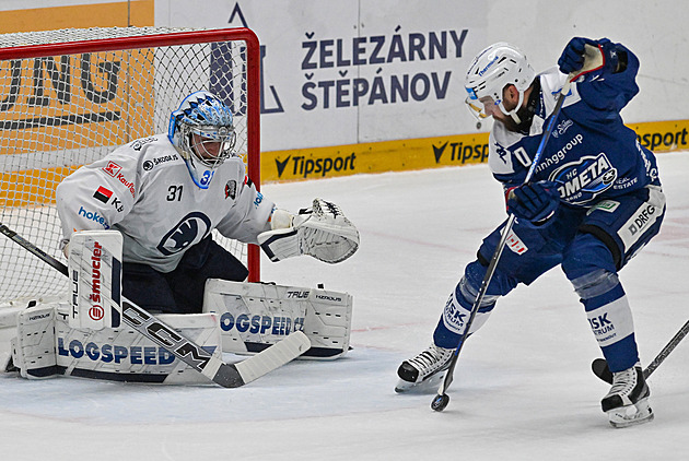 ONLINE: Liberec vyrovnal ve Vítkovicích, Kometa vede nad Plzní. Hraje druhý se třetím