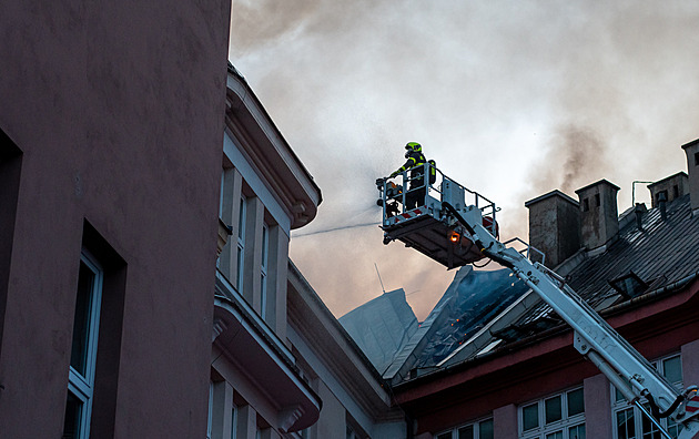 Oprava vyhořelé akademie v Českém Těšíně se komplikuje, firmy odřekly smlouvy