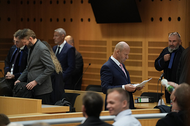 U soudu s Dozimetrem vypovídá Hlubuček. Nikdy jsem se ničeho nedopustil, řekl