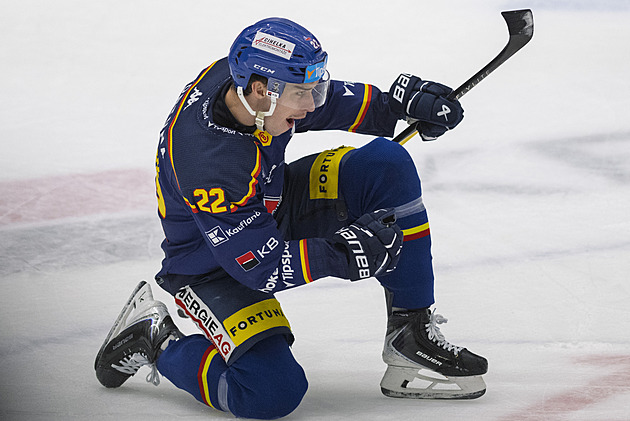 ONLINE: Motor drtí Kometu, Stezka venku. Střídal i Furch v zápase se Spartou