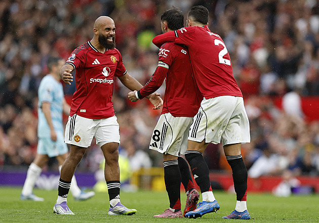 ONLINE: Brentford hostí United, pak jdou do akce City, Chelsea i Wolverhampton