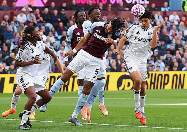 ONLINE: Aston Villa prohrává s Fulhamem, pak Newcastle přivítá Arsenal