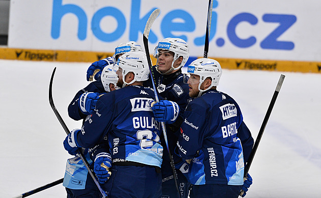 ONLINE: Pardubice v Brně srovnaly, Kladno ztrácí s Třincem. Sparta prohrála