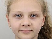 Policie pátrá po dvanáctileté dívce z Prahy, kamarádkám poslala znepokojivou zprávu