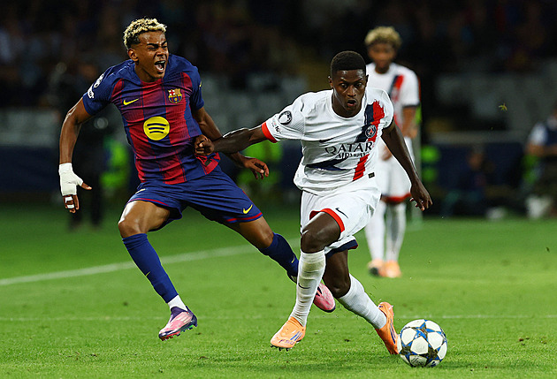 ONLINE: PSG srovnává v Barceloně, Arsenal i City vede. Kovář inkasuje na Leverkusenu