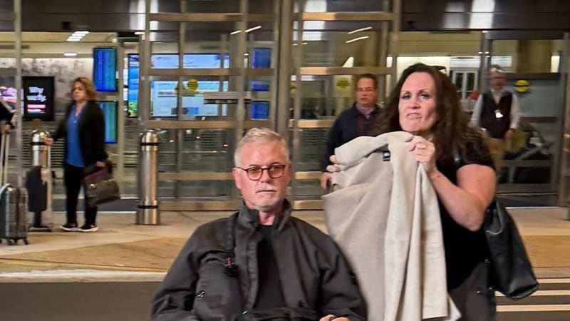 Nemocná hvězda Chirurgů bojující s ALS se objevila na vozíčku. Eric Dane má i problémy s řečí