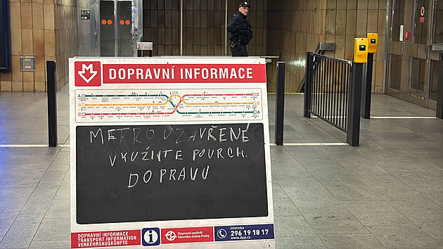 Na Chodově srazilo metro člověka, podle informací sražený člověk přežil