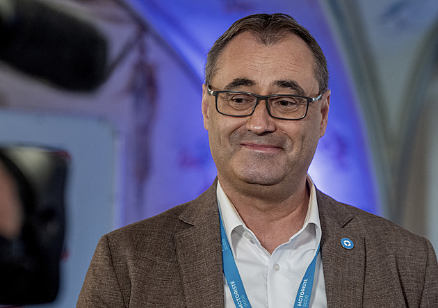 ONLINE: ANO drtivě vede, Motoristé nad 5 %. Stačilo! mimo Sněmovnu