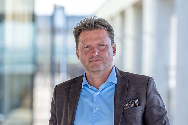 Nejdřív musíme řešit emisní povolenky, dotknou se všech, říká lídr ANO Vondráček