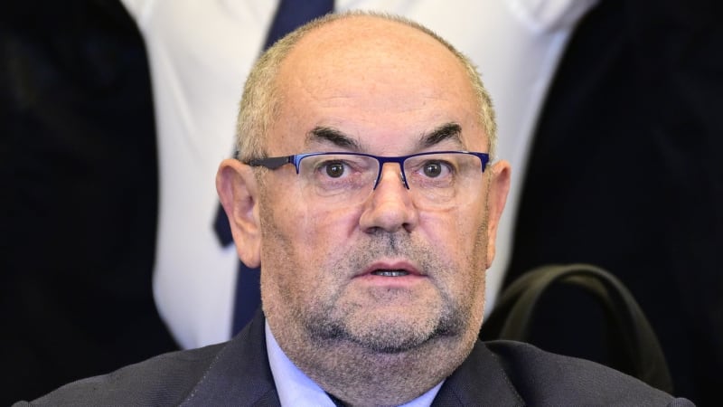 Pelta do vězení v pondělí nenastoupí. Uspěl se žádostí o odklad nástupu kvůli zdraví