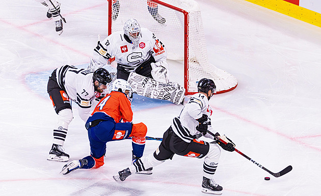 ONLINE: Sparta vede v Curychu 2:1, ustojí závěr? Hradec nestačil na finské favority