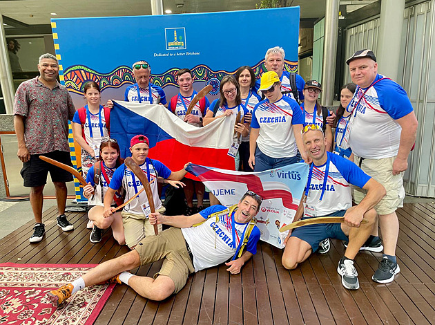 Domorodé tance i papoušci na tréninku. Atleti s Downovým syndromem zahájili MS