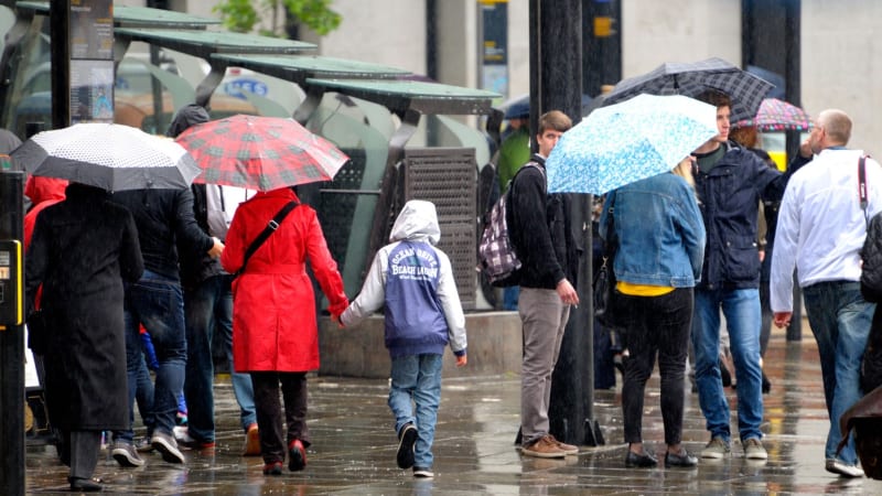 RADAR: O víkendu čekají Česko mraky a déšť. Brzy se však ochladí a může se objevit i sněžení