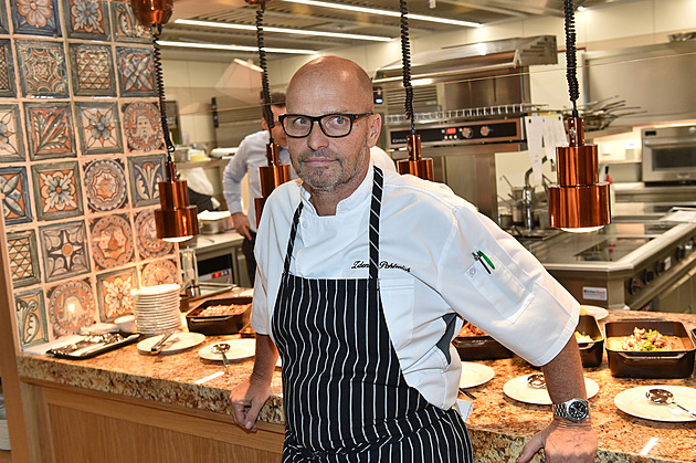 Chránit pracovní místa pro české lidi? Totální nesmysl, říká Pohlreich