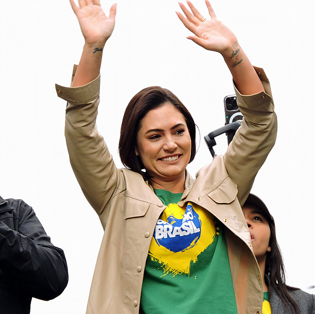 Z první dámy prezidentkou? Manželka exprezidenta Bolsonara zvažuje kandidaturu