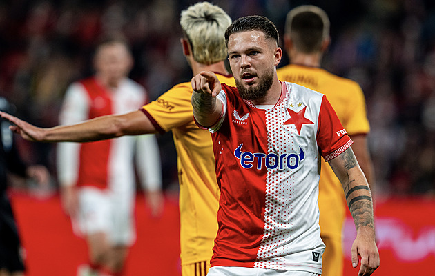 ONLINE: Slavia - Zlín 0:0, chytá Markovič, hrají i Cham či Zmrzlý. V útoku Chorý