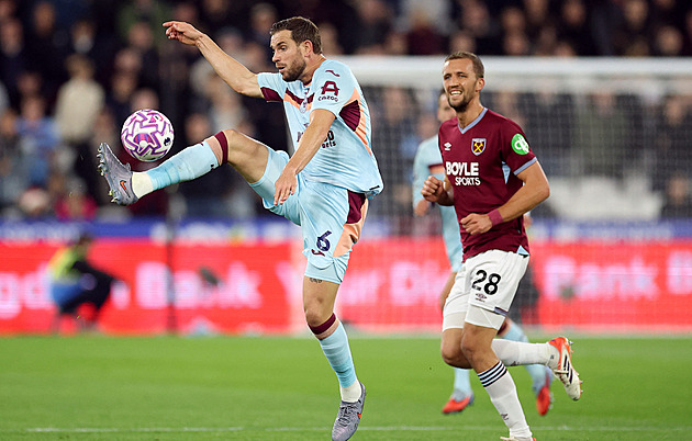 ONLINE: Souček zůstal na hřišti sedmdesát minut, West Ham prohrává s Brentfordem