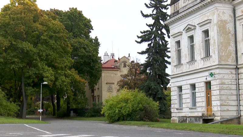 Vraždící schizofrenik z Bohnic skončil ve vazbě. Primář oddělení v reakci na útěk končí