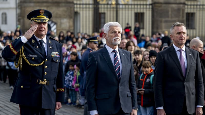 ON-LINE: Česko slaví státní svátek. Pavel na Hradě ocení státními vyznamenáními 48 lidí