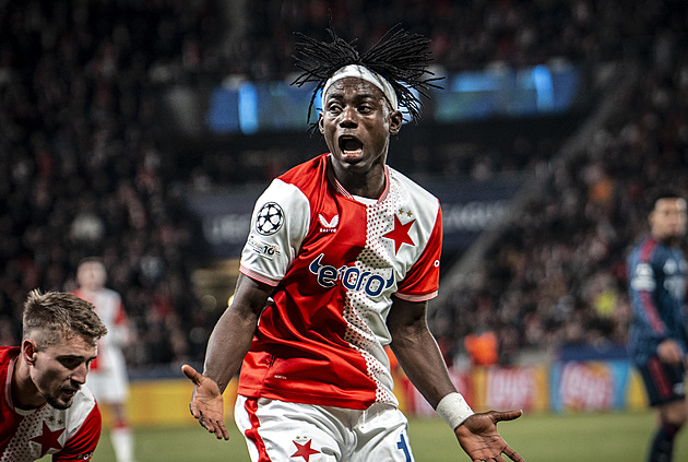 ONLINE: Slavia - Arsenal 0:3, třetí gól dal Merino, v závěru sudí ruší domácí penaltu
