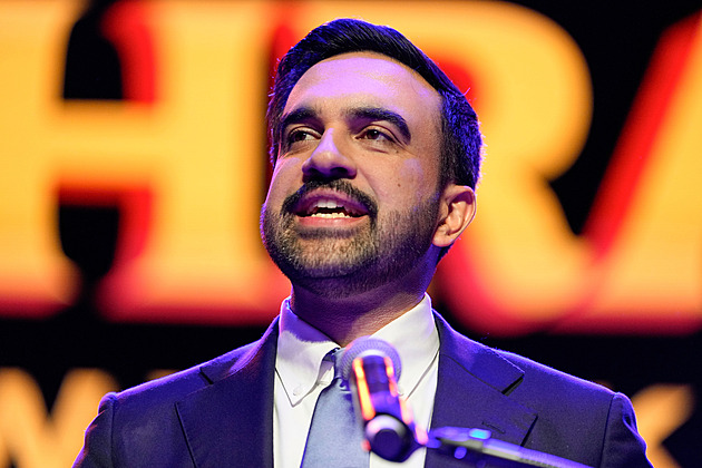 Novým starostou New Yorku bude demokrat Mamdani. Trump ho označil za zkázu