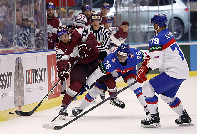 Litvínov posiluje defenzivu, přichází lotyšský reprezentant Komuls