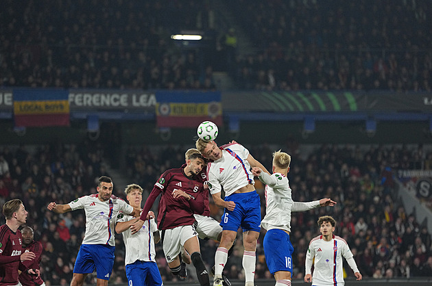Sparta - Čenstochová 0:0, na domácí se pískalo, hosté v závěru trefili tyč