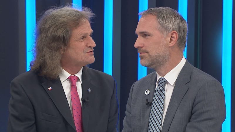 Ševčík: Koho mrzí sundání vlajky Ukrajiny, nezná historii. Vzdělávání selhalo u vás, řekl Hřib