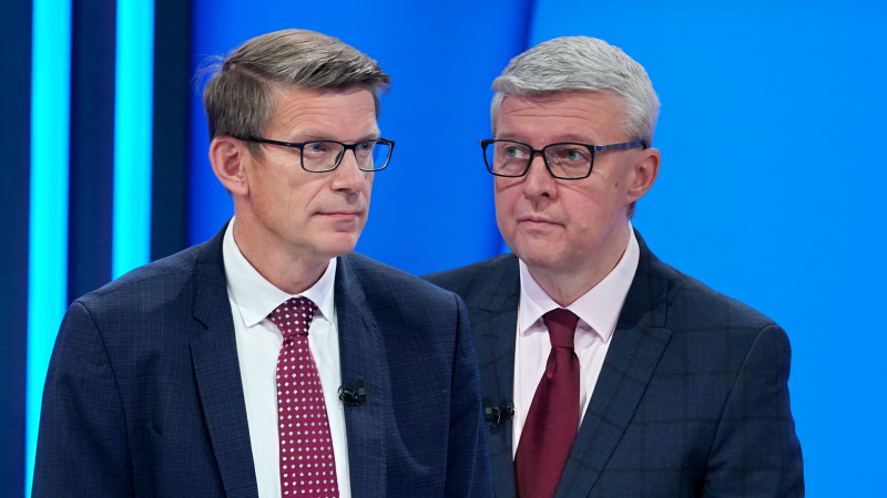 Kupka: Stržená vlajka? Okamurovo hloupé gesto. Postupně by se sundat měla, reagoval Havlíček