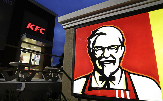 Inspekce odhalila další prohřešek v KFC. Maso rozmrazovala ve stojaté vodě