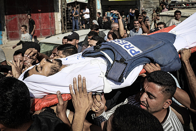 Pád vedení BBC začal už v Gaze. Odkryl jsem jejich aroganci, říká investigativec