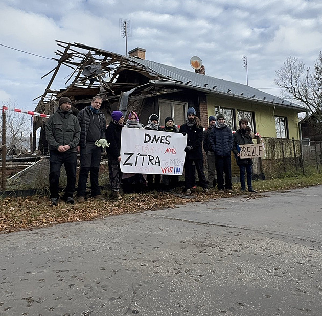 Aktivisté svolávají příznivce Bedřišky, dorazí i zmocněnkyně pro romské menšiny