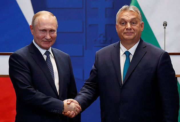 Putin přijal Orbána. Pochválil ho a nevyloučil summit s Trumpem v Budapešti
