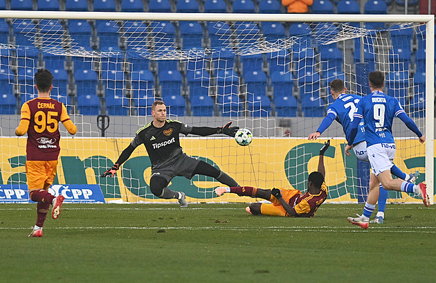 ONLINE: Ostrava - Dukla 3:0, Baník vede už o tři branky, po změně stran skóruje Boula