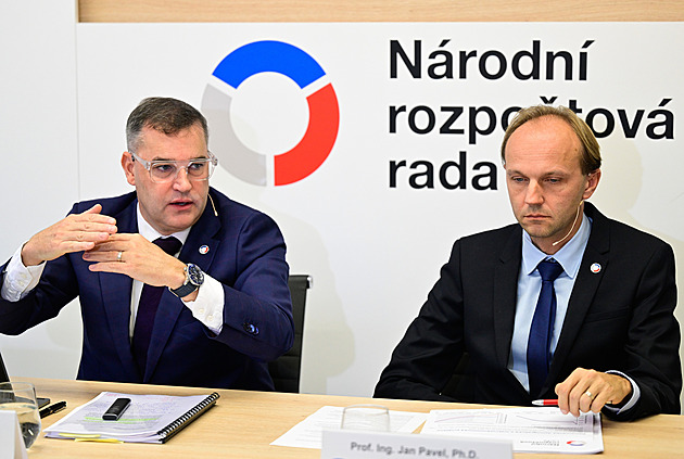 Rozpočet nové vlády se nemůže příliš odchýlit od původního, tvrdí Národní rozpočtová rada