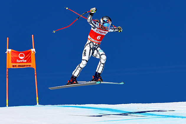 Sjezd ONLINE: Ledecká se po chybách propadá pořadím, Vonnová znovu vede