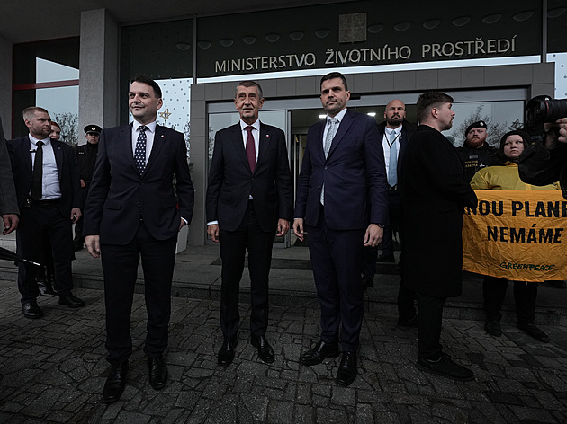 Česko bude zastupovat slovenský ministr Taraba, oznámil šéf Motoristů Macinka